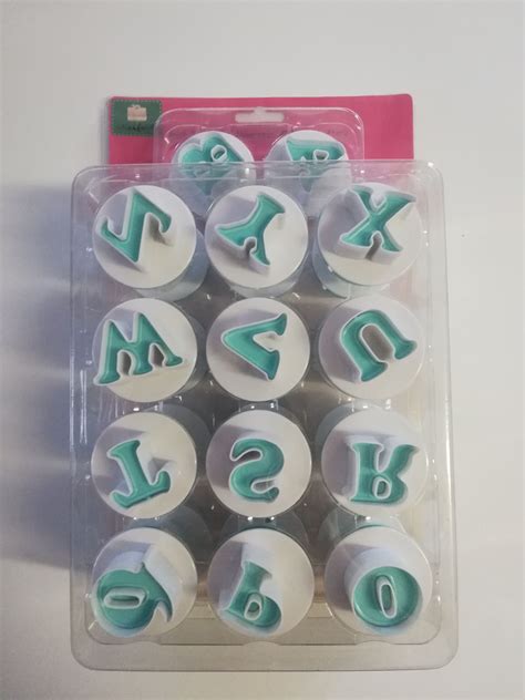 Marcipán és fondant betű kiszúrók válogatása
