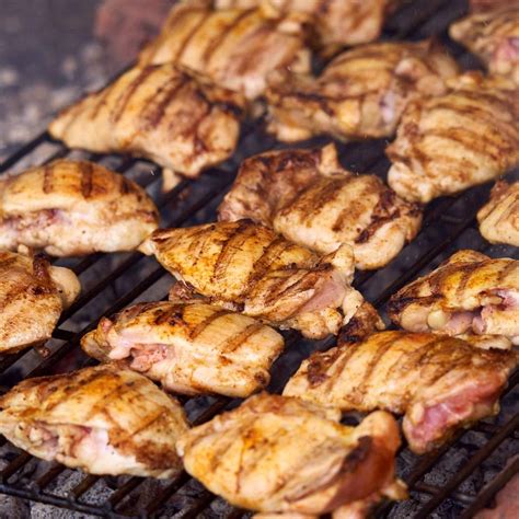 Grillezett csirkecombok