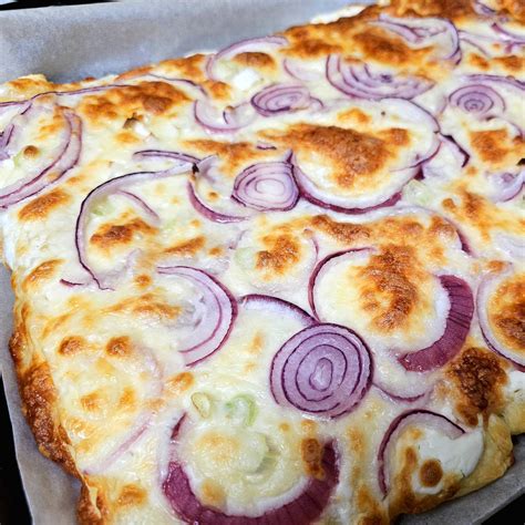 póréhagyma és tojásos pite