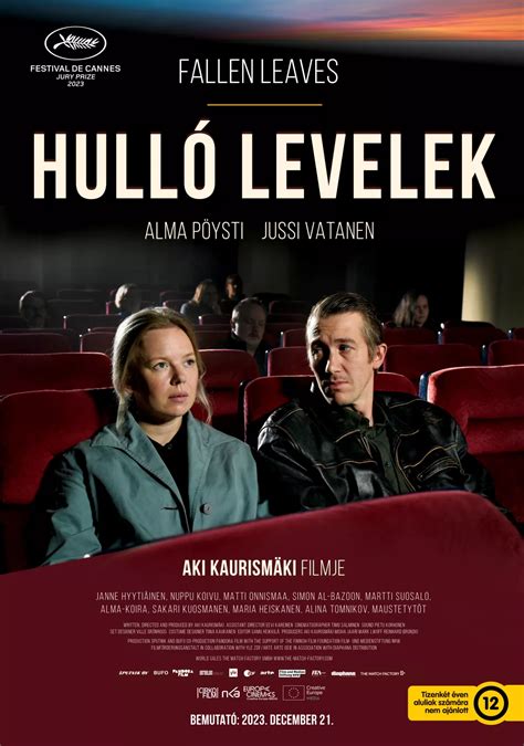 diófa termésével, hulló diókkal