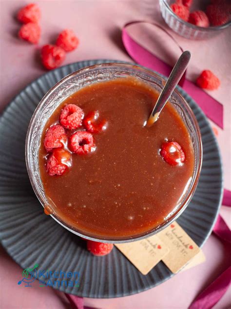 Raspberry flan with caramel sauce