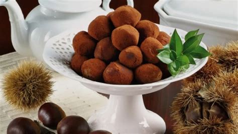 Nyugodt pillanatok gesztenyepucolás közben