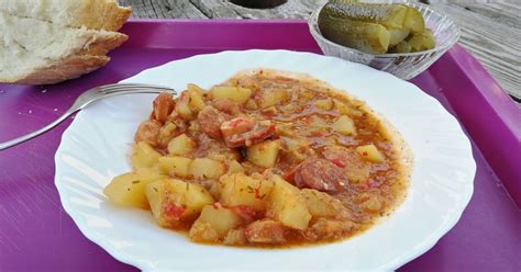 Bográcsos lecsó paprikás csirkével