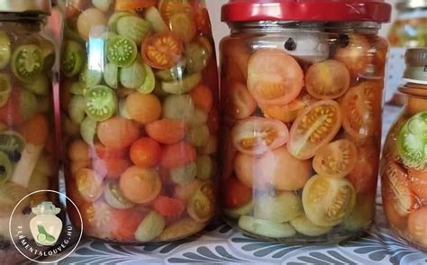 Fermentált paradicsom egy üvegben