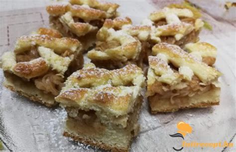 Rácsos almás sütemény szeletelve