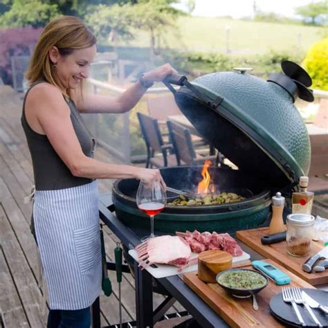 Big Green Egg receptek könyv