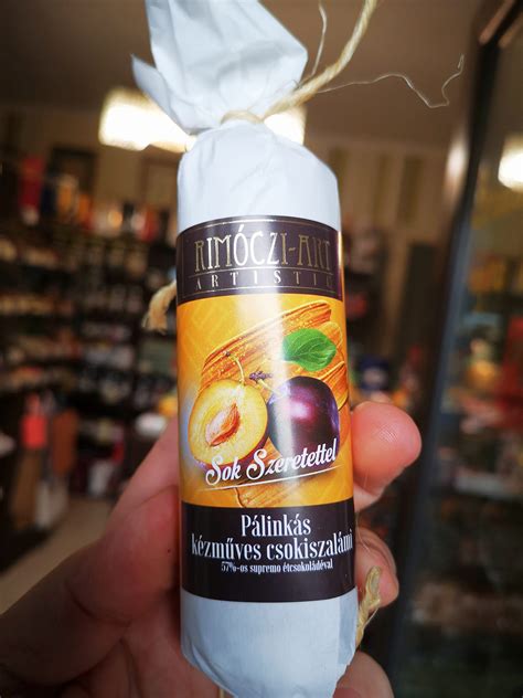Különböző pálinkás drazsék