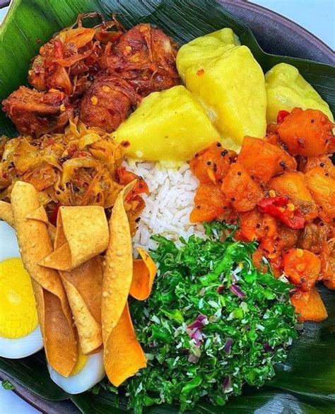 Sri Lanka-i édeskrumpli curry rizzsel