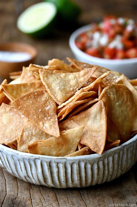 Különböző fűszerezésű tortilla chips