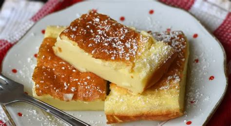 Tejes pite szelet gyümölccsel