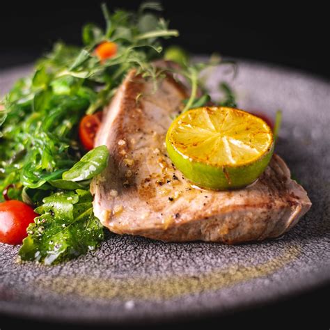 Tonhal steak fűszerezése