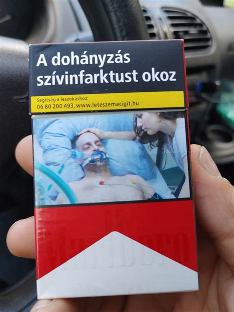 Cigaretta doboz és a rajta lévő egészségügyi figyelmeztetések