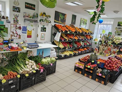 Szupermarket zöldség-gyümölcs részlege