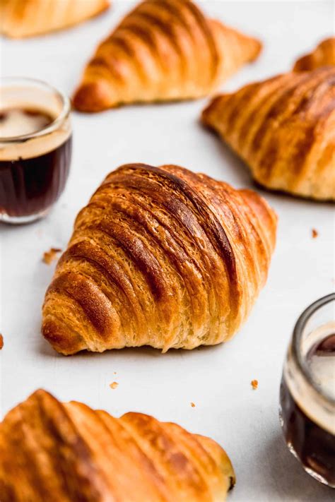 Croissant sütése