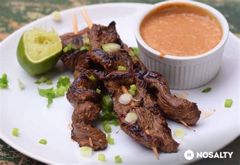 Marha satay földimogyoró-mártással