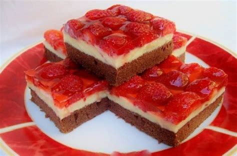 Epres piskóta torta szelet