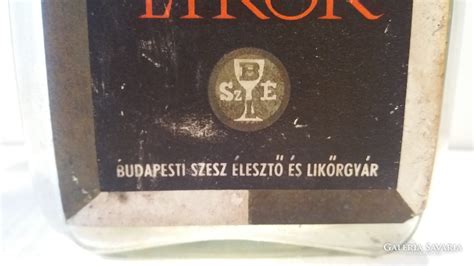 élesztő és liszt összekeverése