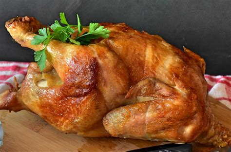 Egész csirke a grillen