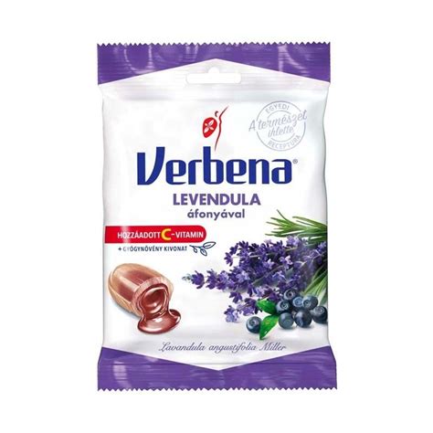 Levendula torta szelet friss levendulával és áfonyával