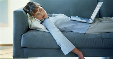 ember masszázs ágyon