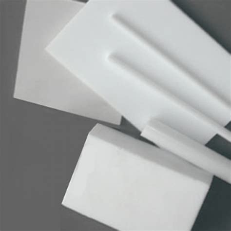 Különböző formájú PTFE rudak és lemezek