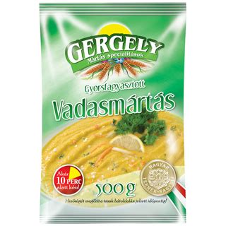 Gergely gyorsfagyasztott vadasmártás csomagolása a konyhapulton