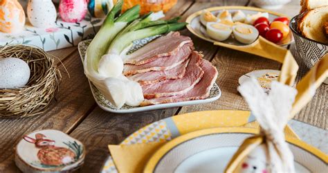 Húsvéti asztal baconös tésztával