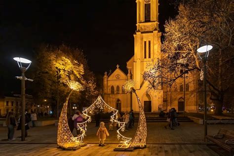 Újpest központi látképe a Szent István téren