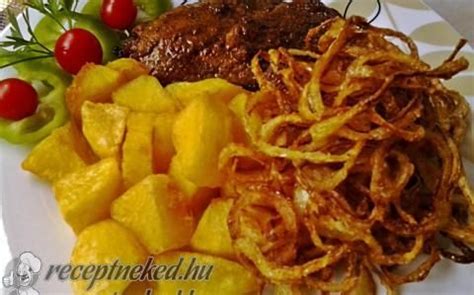 hamburgerek sült hagymával díszítve
