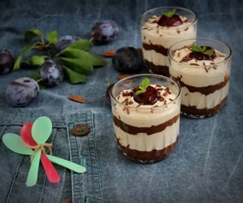Citromos-mézes joghurt pohárkrém rétegesen babapiskótával