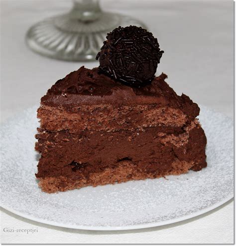 Csokoládékrémes torta szeletben