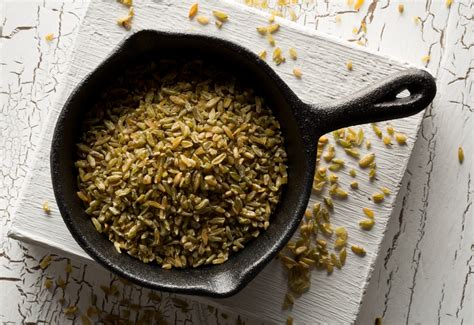 Freekeh gabona egy tálban