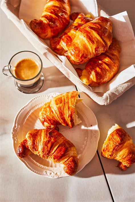 Hozzávalók a croissant elkészítéséhez
