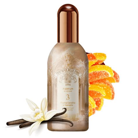 Különböző típusú diók és kandírozott gyümölcsök