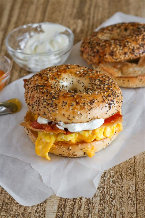 bagel felvágva