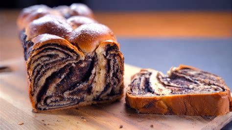 Dagasztott kalács tészta pihenés közben