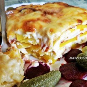 Különböző húsok a rakott tortillában