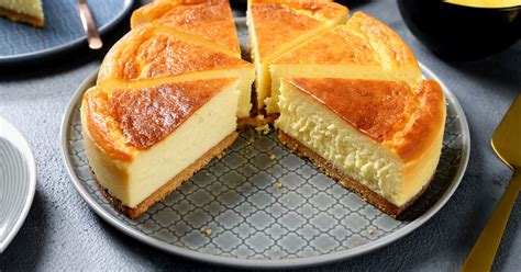 Sütőben sült túrótorta szelet