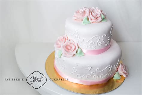 Különleges alkalmi torta