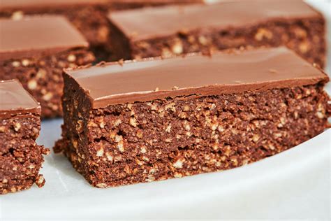Különböző paleo kókuszos édességek
