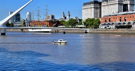 Buenos Aires panorámája a Río de la Plata partján