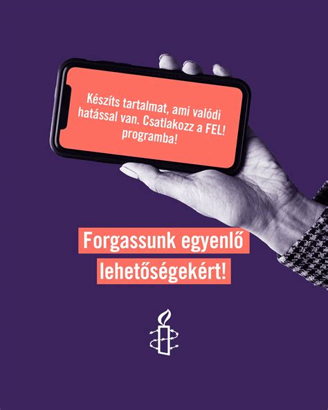 Egyetemisták társaságban kevertet isznak