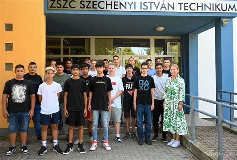 Komárom Széchenyi István Technikum épülete