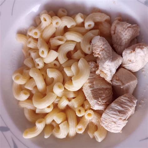 Kockára vágott tésztaétel