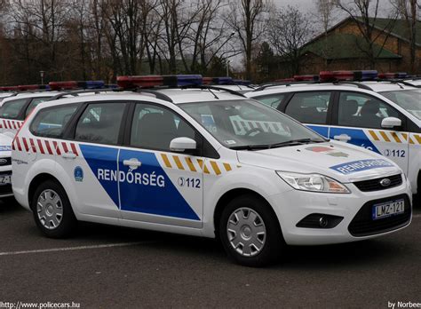 Ford Focus rendőrautó torta tervrajz