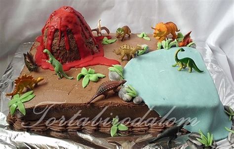Dinoszauruszos torta