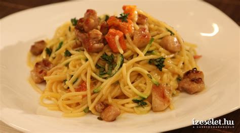 Spagetti rákkal, cukkinivel és vongolával