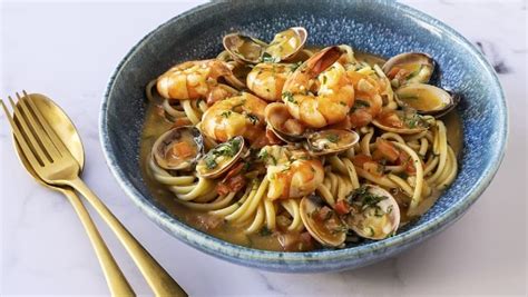Tenger gyümölcsei linguine