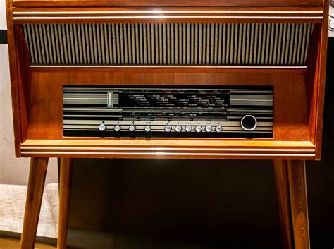A magyar rádiózás hőskorát idéző vintage rádió