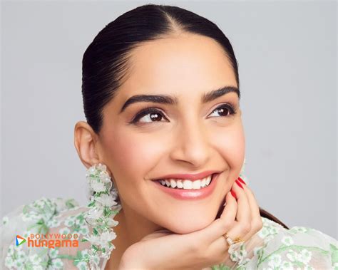 Sonam Kapoor portré